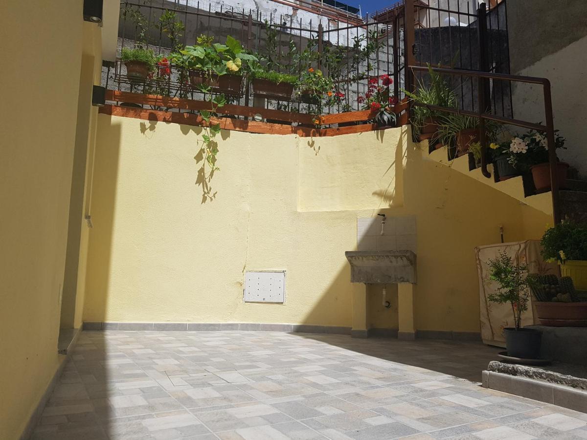 B&B Casa Alessandro Scalea Exterior foto